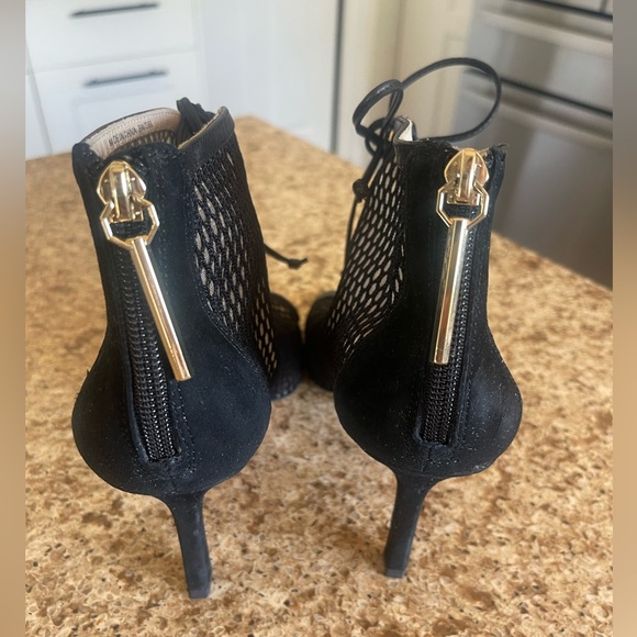 Louise et Cie Black Caged Suede Lace-Up Heels - Picture 4 of 8